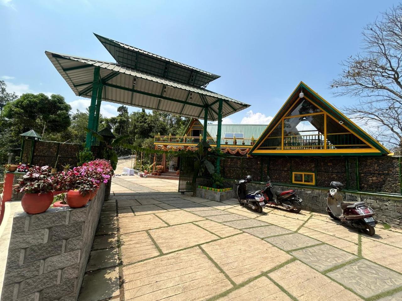 מדיקרי Suvarna Eco Village מראה חיצוני תמונה